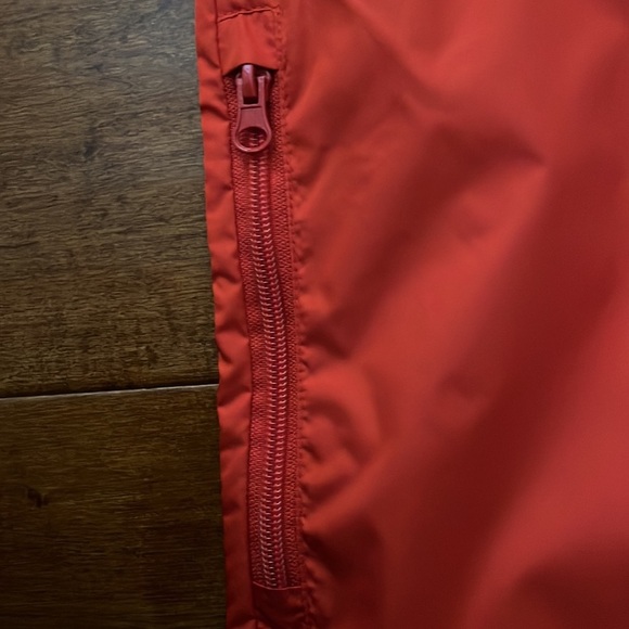 NWT Northwest Territory red rain hoodie jacket Size Small lightweight wi… - Picture 3 of 9